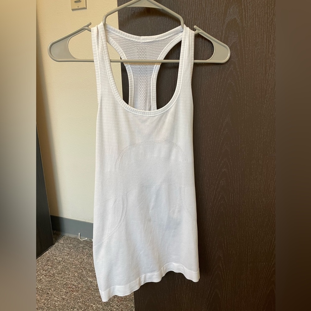 LULULEMON TANK!